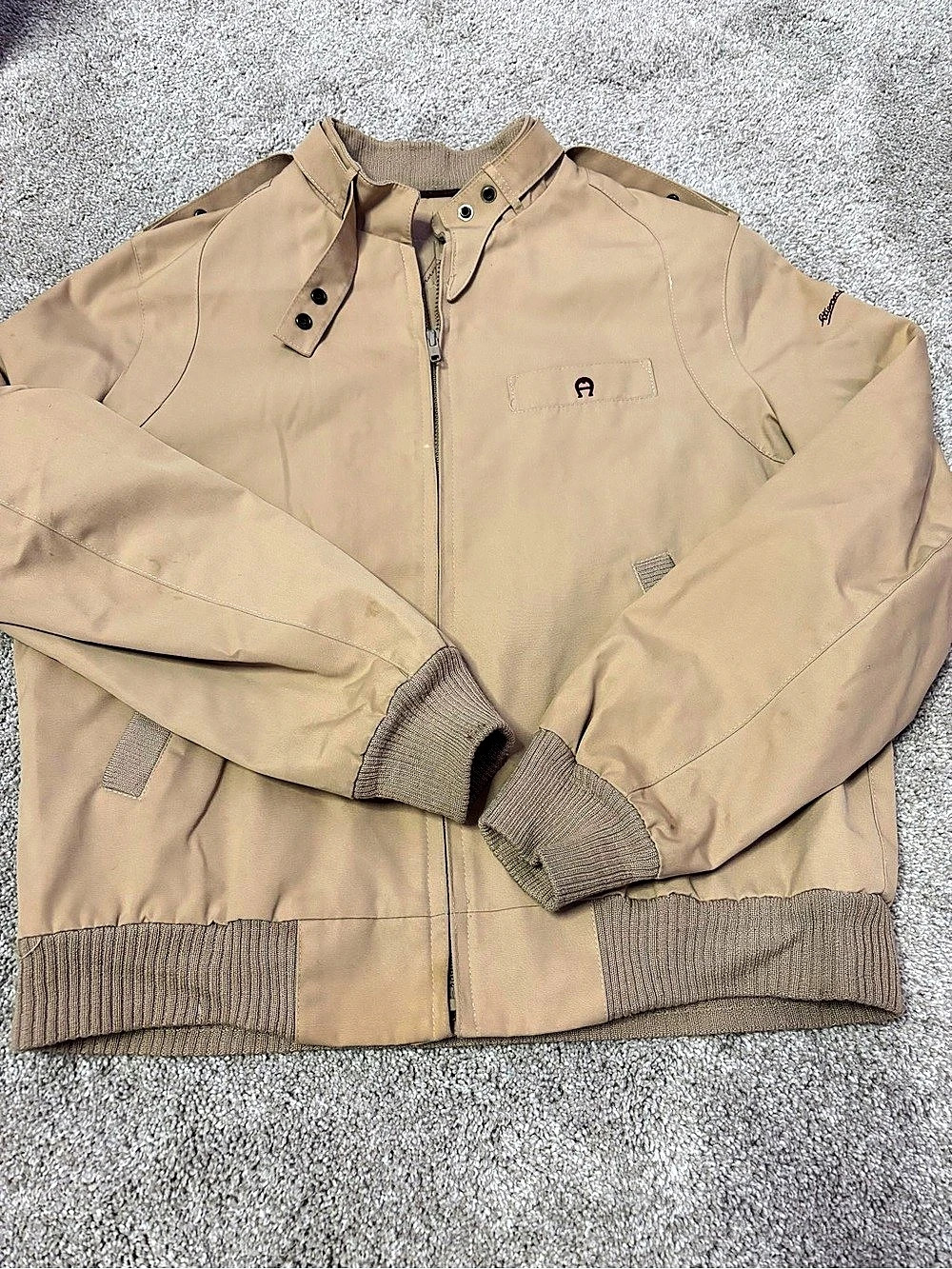 Etienne Aigner vintage Brown Bomber Jacket Size Small/ women’s 6